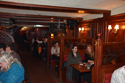 Pub Foto 6